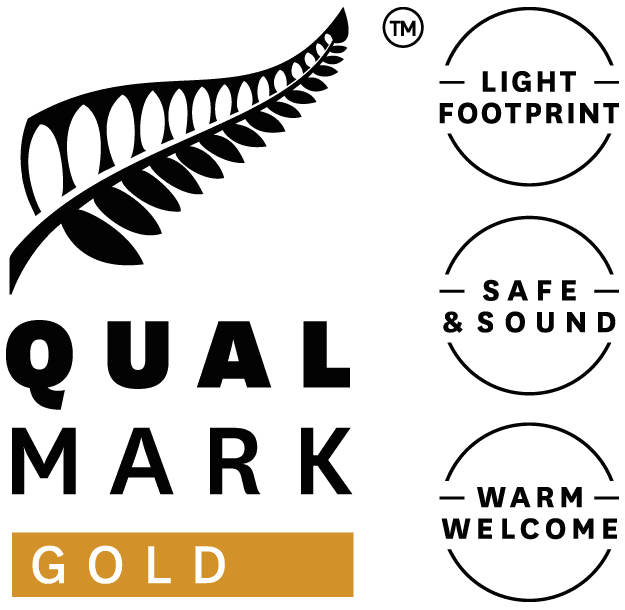 Qualmark-Gold-Award-Logo